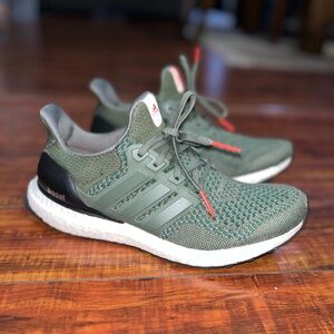 adidas Men's Green Ultraboost 1.0 Athletic Shoes size 8